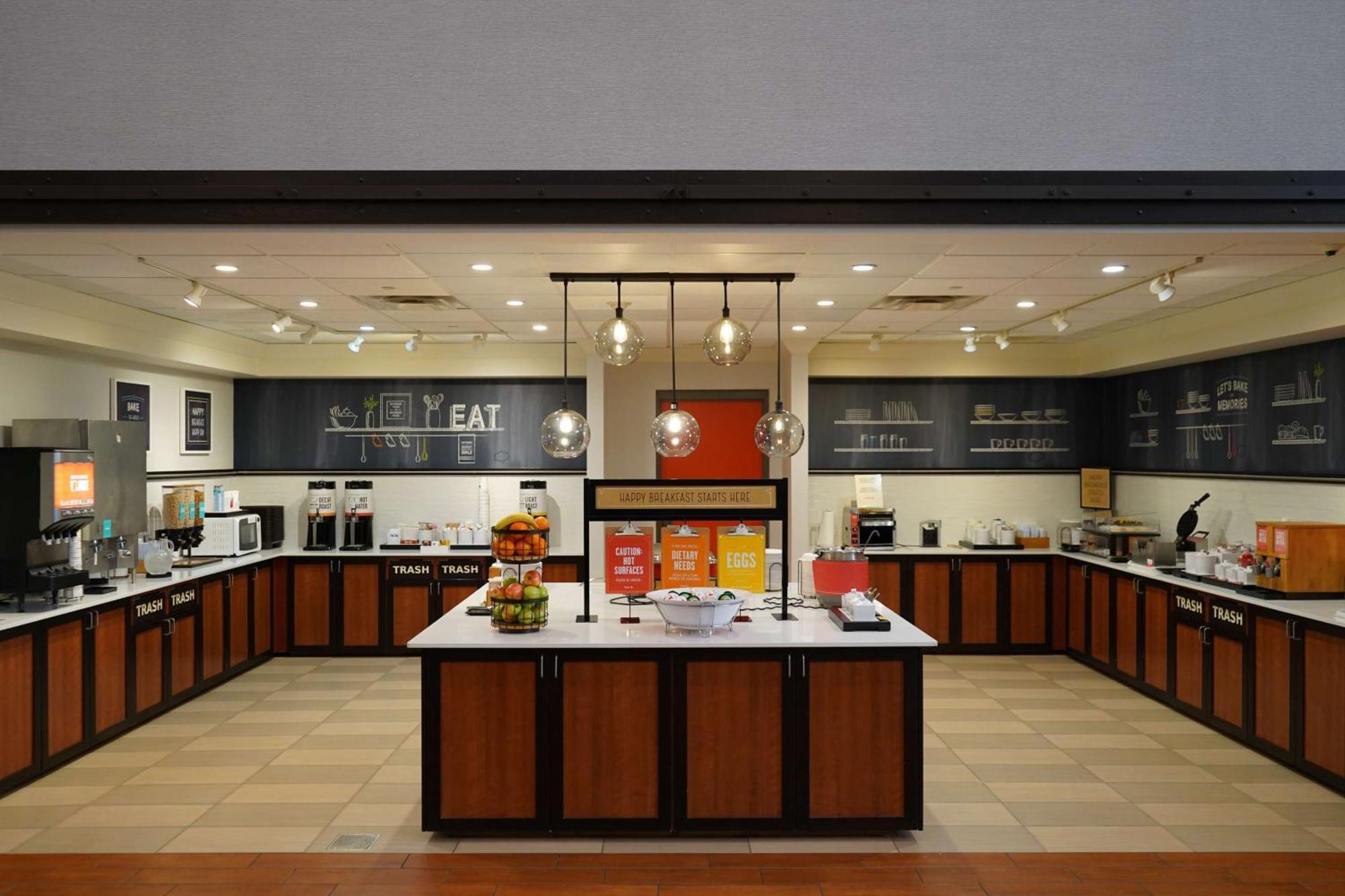 Hampton Inn & Suites Chicago/Аурора Екстериор снимка