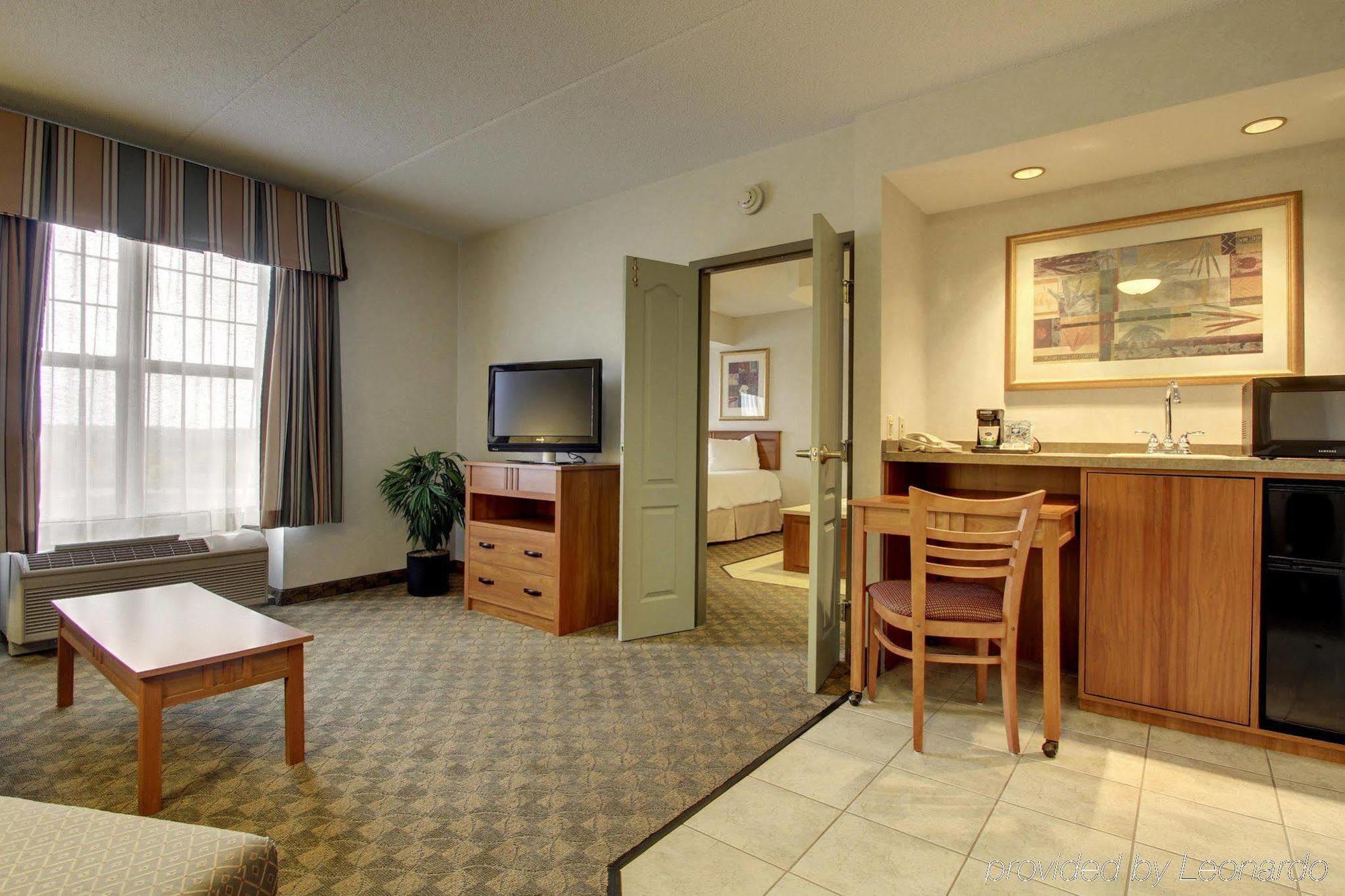 Hampton Inn & Suites Chicago/Аурора Екстериор снимка